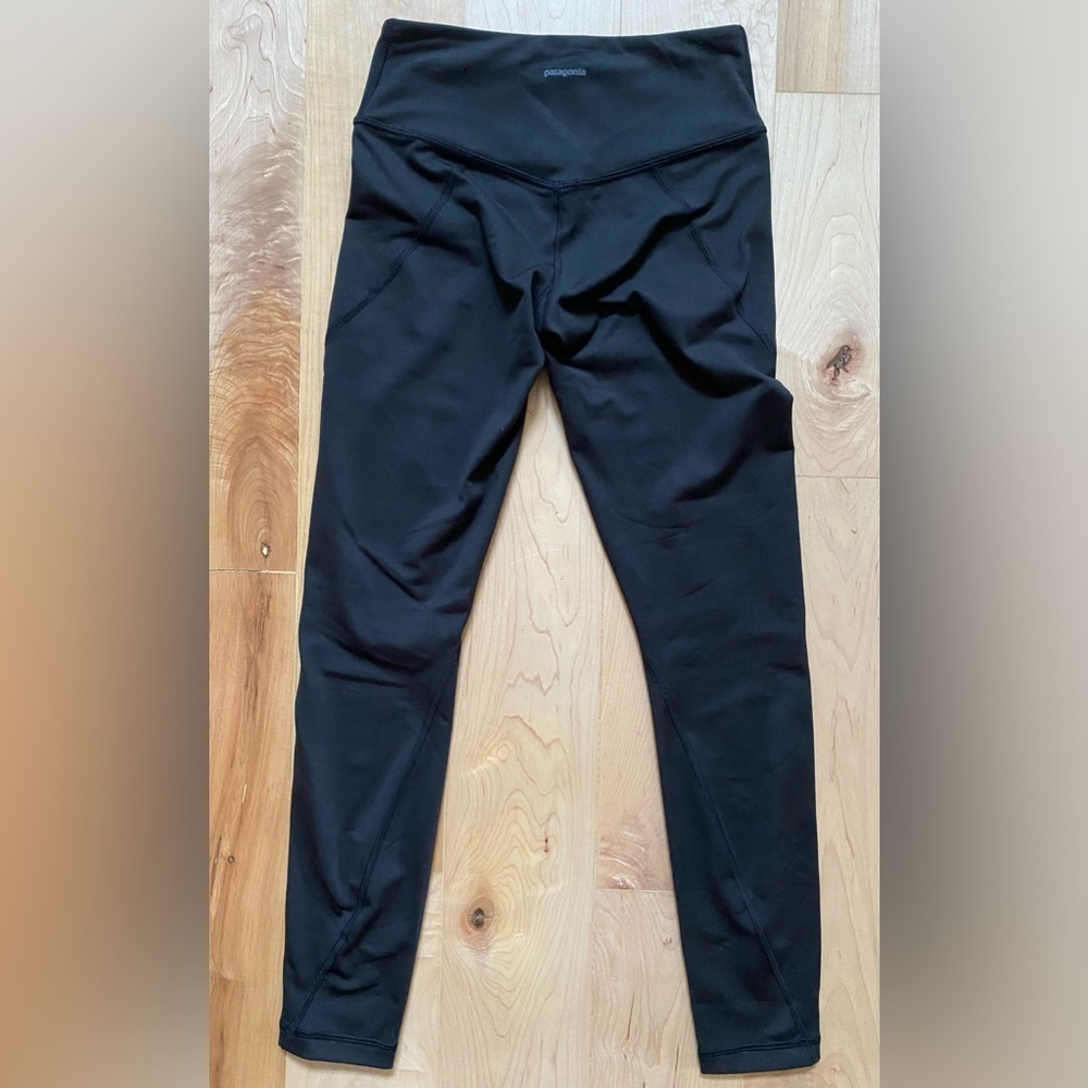 Women’s Patagonia Centered Tights in black XS - Picture 3 of 12